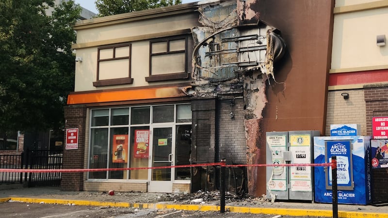 Man arrested after alleged arson at Nanaimo business