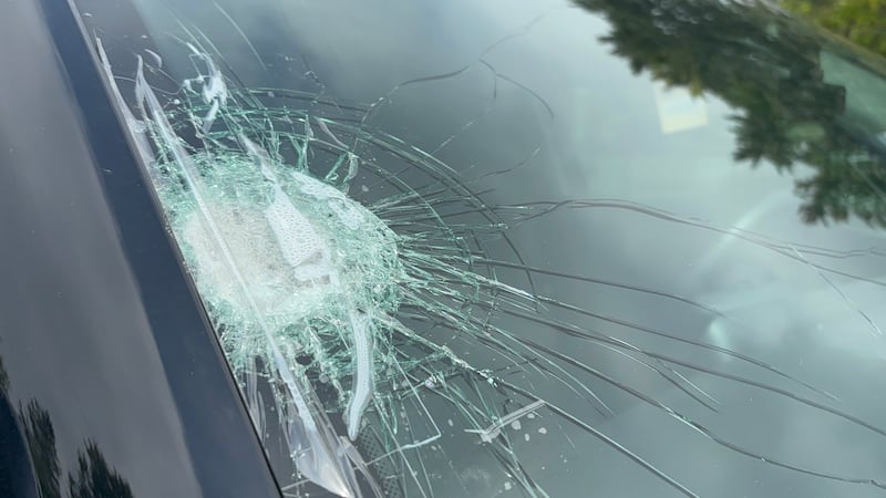 Rocks thrown at vehicles in Kitchener, damaging windshields and doors