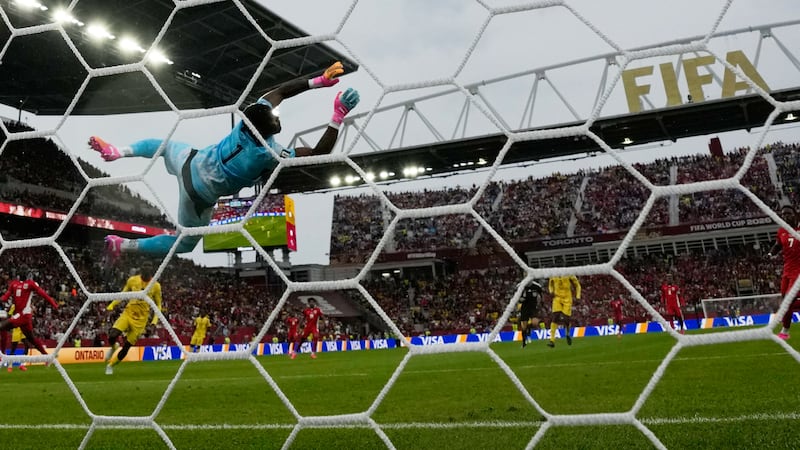 Slight downpour at Toronto Stadium as Panama plays Ghana; GO Transit offering late-night service. Live updates here.