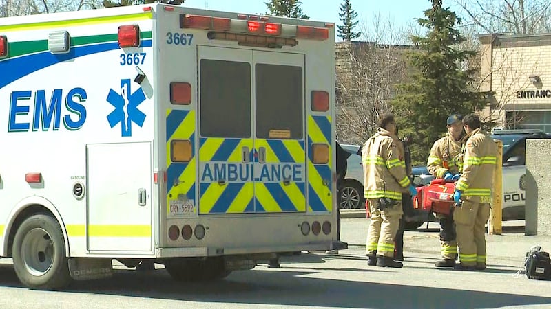 Teen taken to hospital after Pineridge hit-and-run