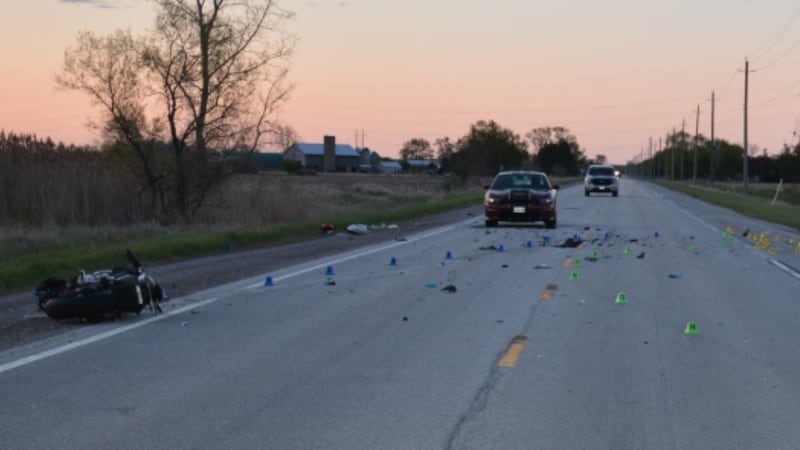 Motorcyclist killed in late-night Sarnia crash
