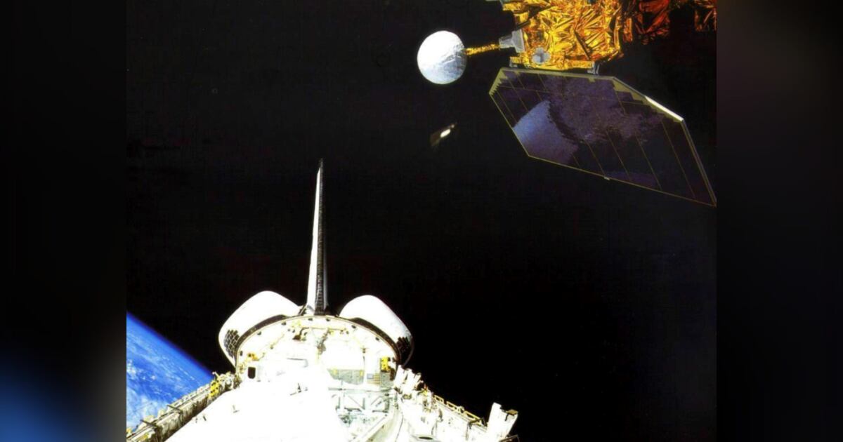 Satellites Fall Old NASA satellite falling from sky this weekend, low threat