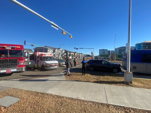3-vehicle collision involves ETS bus in north Edmonton