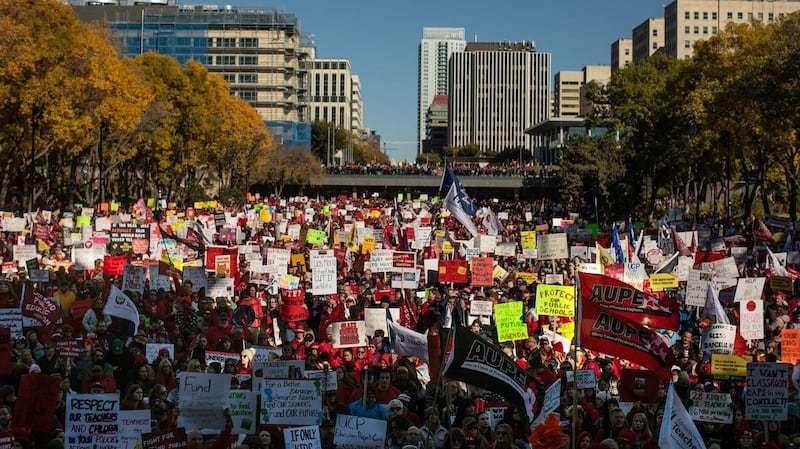 Alberta teacher strike: 750K kids go 3 weeks of no school