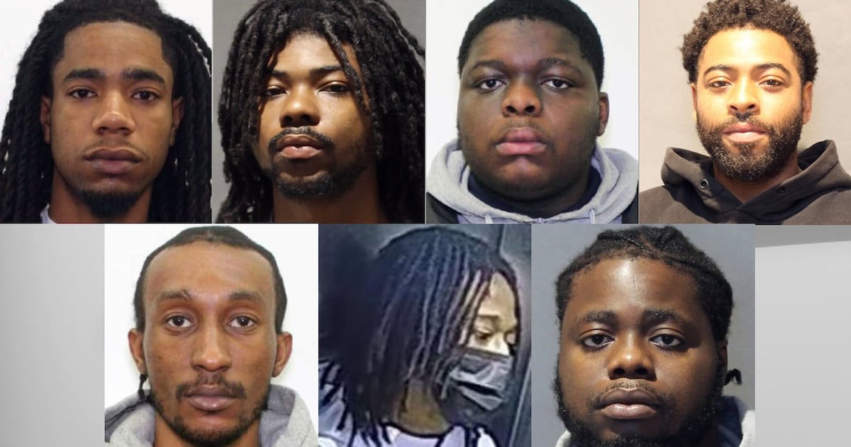 Toronto police search for 7 suspects wanted for murder in fatal shooting
