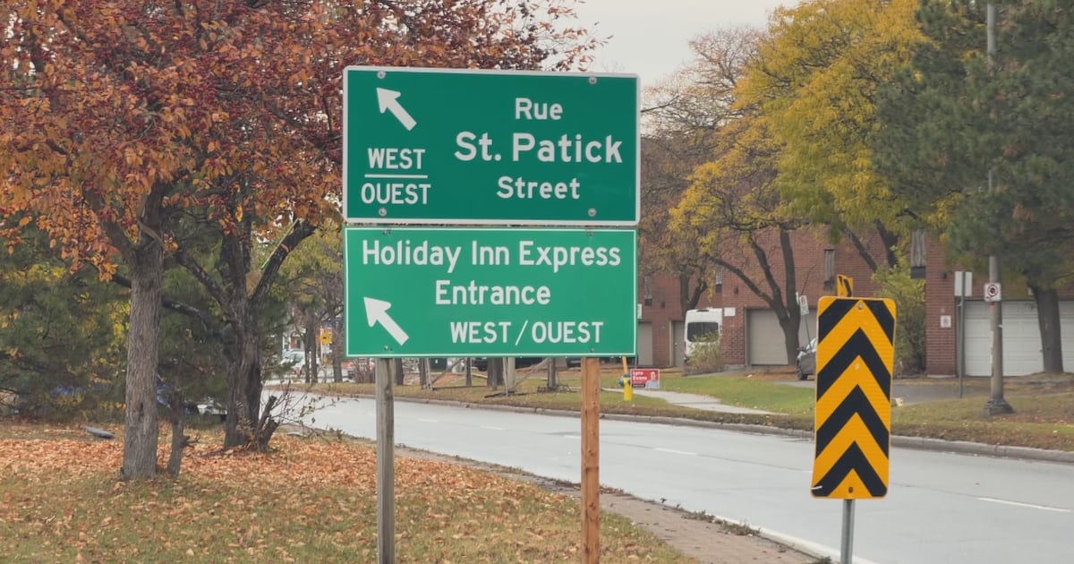Isle Display Sign 'St. Patick Street’: Street sign in Ottawa missing an ‘R'