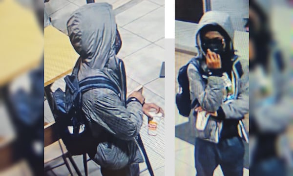 Necklace stolen off of man in Waterloo business