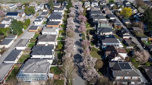 B.C. home sales struggle in May as mortgage rates rise and labour market stays weak