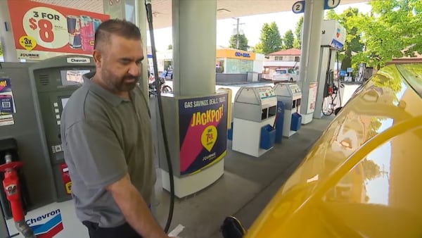 ‘A little bit of good news’: Gas prices are falling across Canada. But will it last?