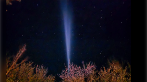 Why Manitobans were able to see a white streak fly across the sky last night