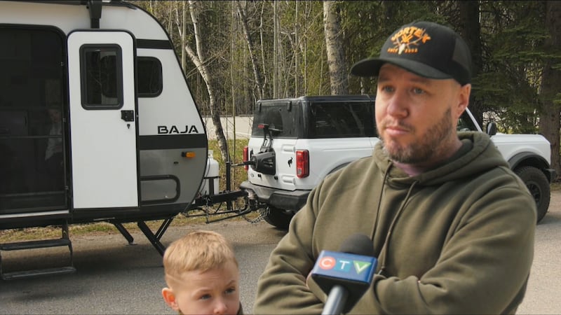 Campers ready for whatever Mother Nature throws at them with snowstorm forecast for Alberta foothills