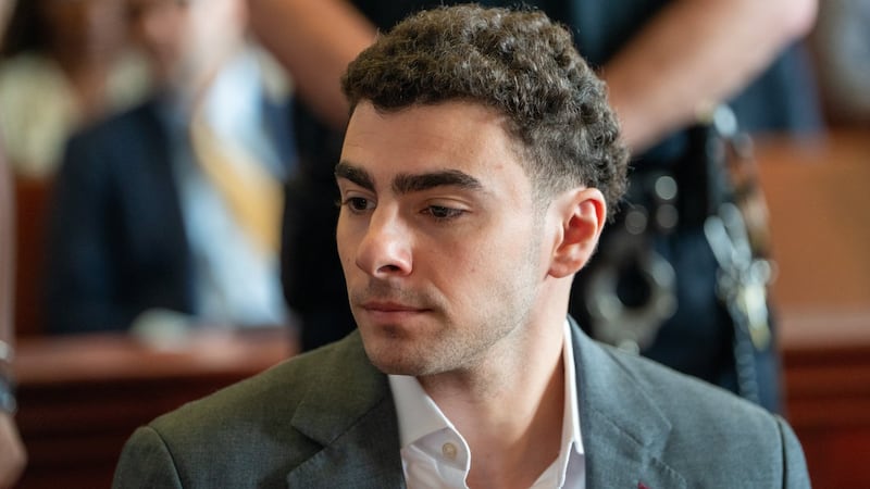 Luigi Mangione set to appear in court for expected guilty plea in killing of UnitedHealthcare CEO