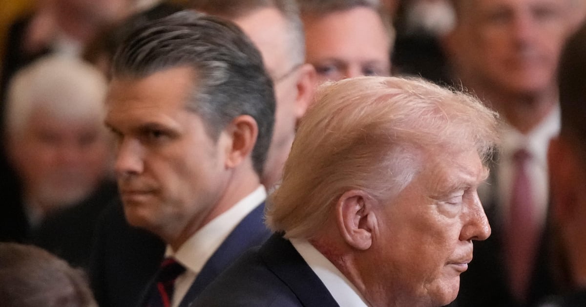 Trump presses ahead with Iran war despite warnings of political risk for midterms
