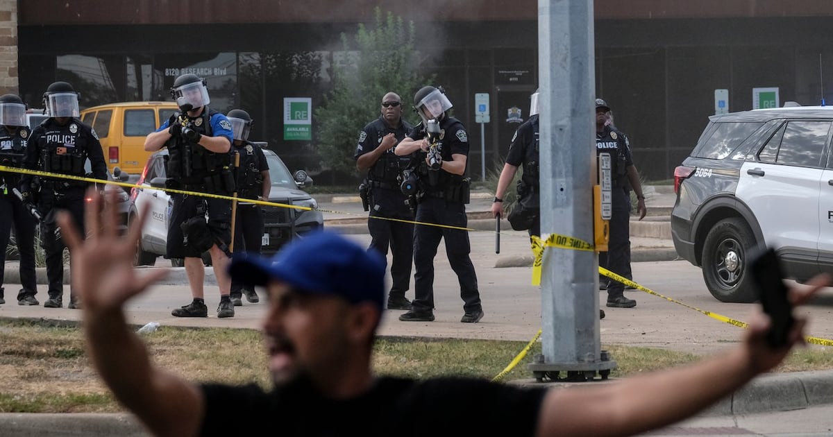 Venezuelan DoorDash driver shot and wounded by ICE agent in Austin, Texas, officials say - CTV News