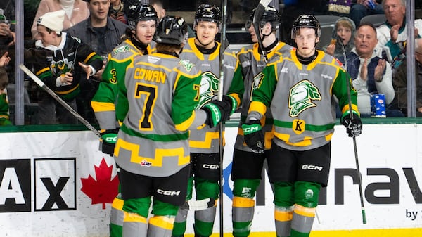 London Knights earn blowout win over Guelph Storm, honour 2005 Memorial Cup winning team