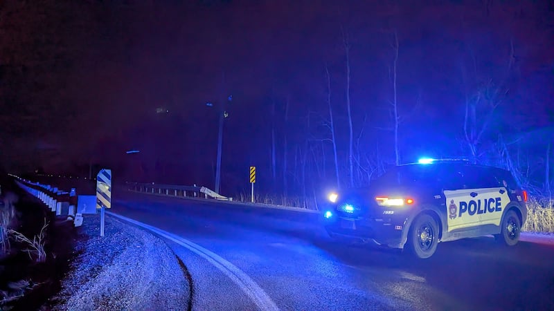 Four injured, 1 critically after ‘high-speed’ south Ottawa crash