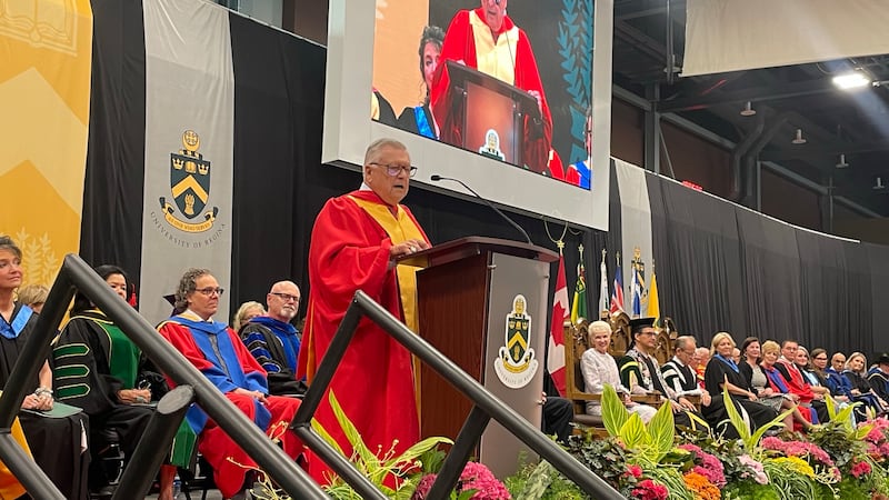 Ralph Goodale receives honorary degree from U of R, credits institution for opening doors