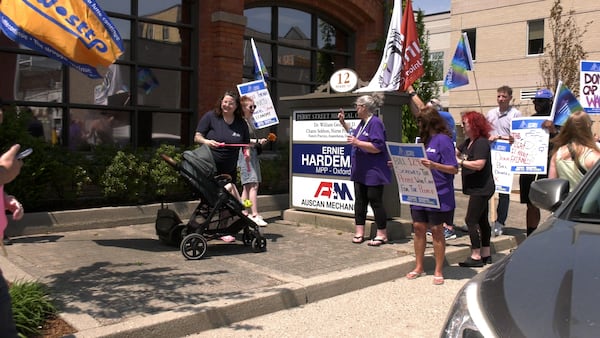 Community Living London workers eye picket lines Monday over retroactive pay dispute