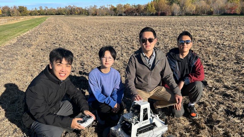 ‘Novel solution’: Manitoba researchers develop technology to make farming autonomous
