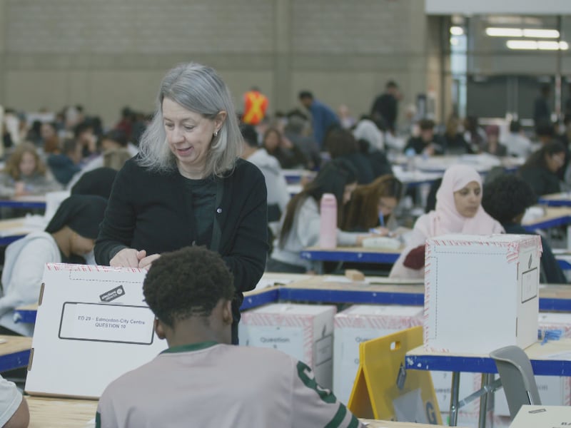 Unofficial referendum count complete: Elections Alberta