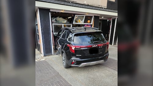 SUV crashes into Nanaimo sushi restaurant