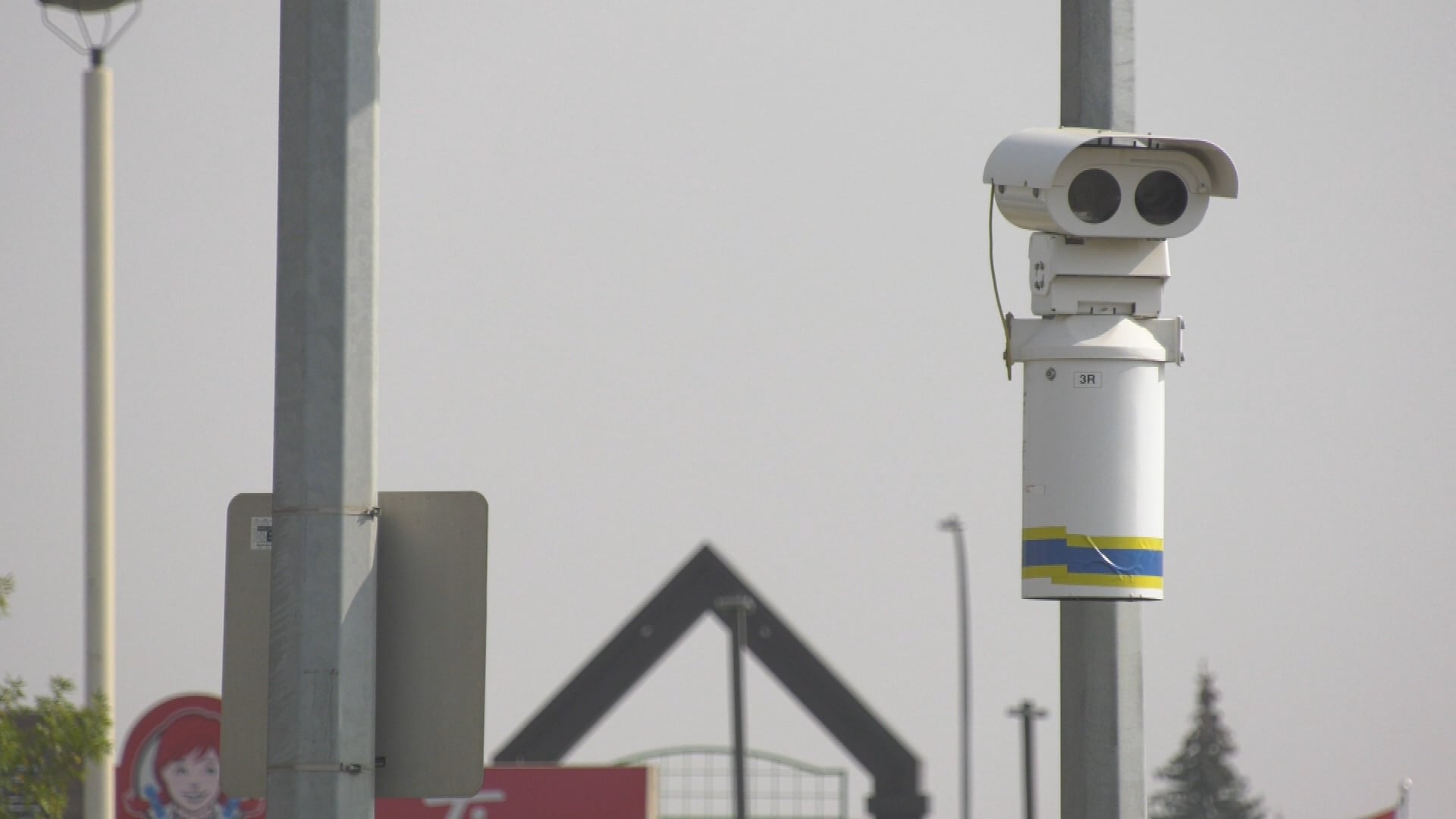 A camera for automated traffic enforcement is seen at the intersection of 68 Street and 48 Avenue in Camrose, Alta., on Sept. 9, 2025. (Brandon Lynch / CTV News Edmonton)