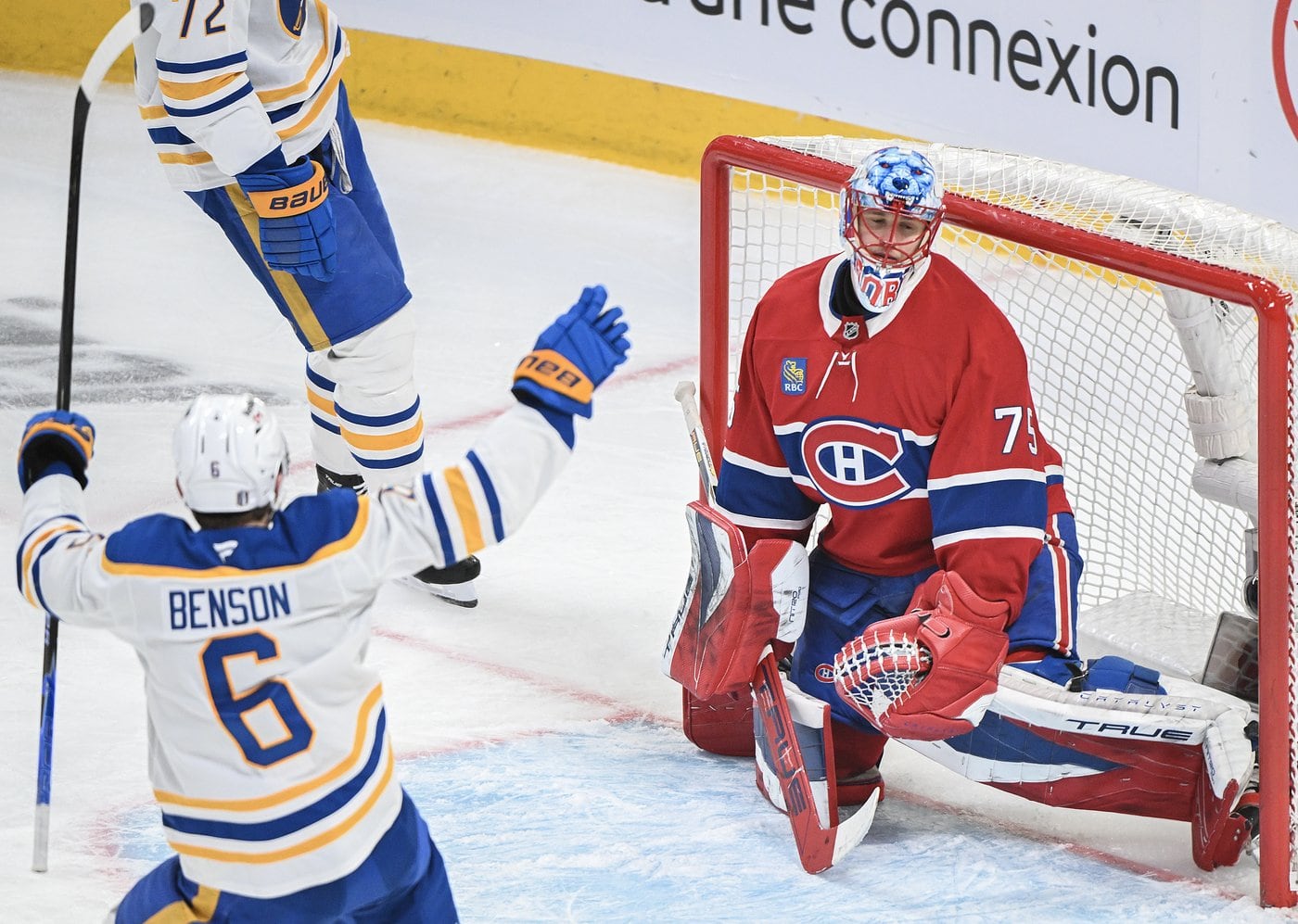 Benson breaks tie on birthday, Sabres beat Canadiens 3-2 in Game 4 to even