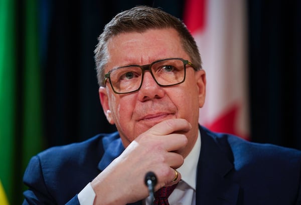 Saskatchewan unveils questionnaires on youth social media limits