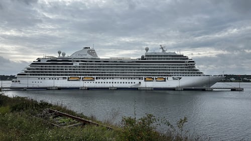 Some cruise ship visitors unimpressed with downtown Sydney, N.S.