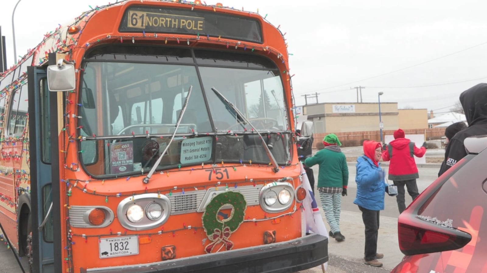 Transit Union Winnipeg transit union gives back with first fill-a-bus event