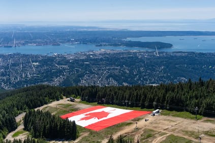 The flag measures 160 metres by 80 metres—roughly the size of two football fields—and weighs approximately 3,000 pounds.