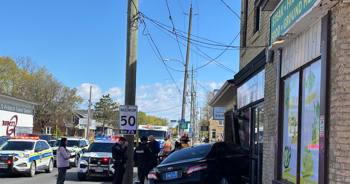 Car crashes into Wharncliffe Road building