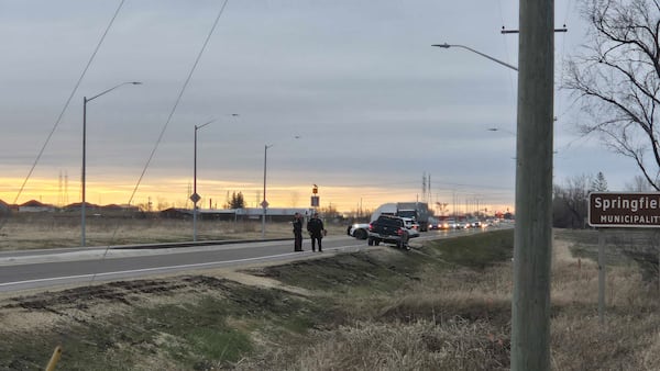 Winnipeg police investigating crash between cyclist, truck