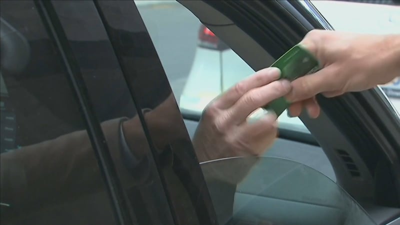 Guelph man loses $3,600 to taxi scam