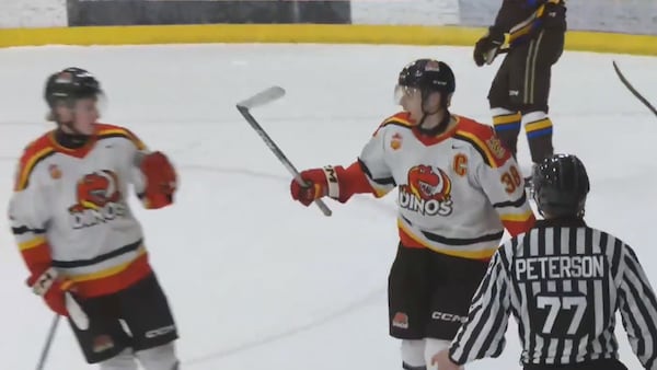University of Calgary Dinos men’s hockey team hoping for long playoff run