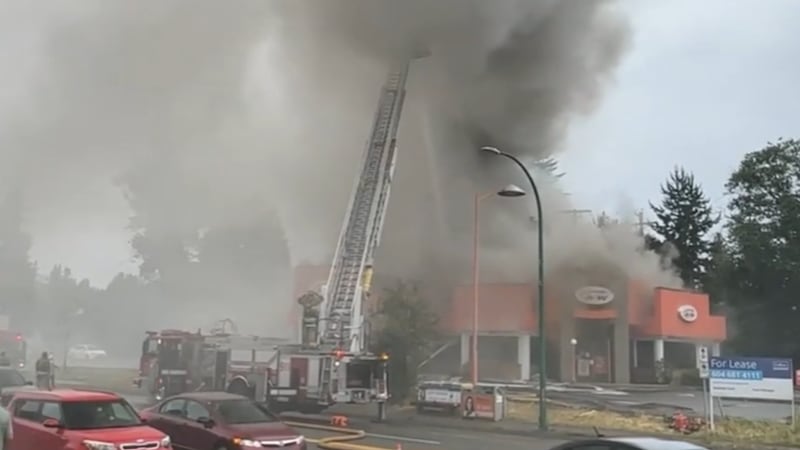 Fire erupts at A&W restaurant in Burnaby
