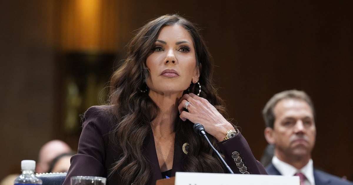 Former Homeland Security Secretary Kristi Noem files for divorce from her husband of 34 years - CTV News