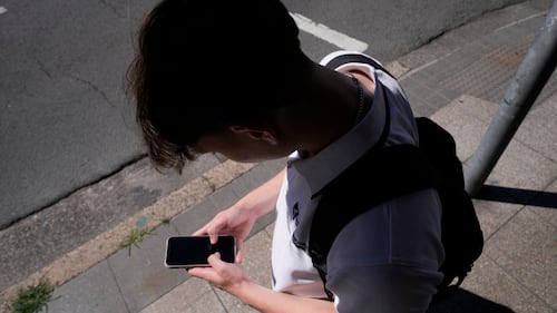 Canada's social media ban for under-16s likely to face Charter challenge, experts say