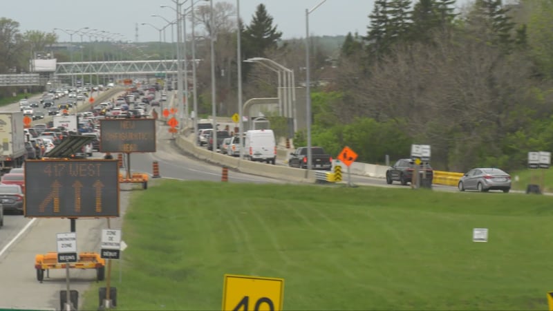Ottawa opens bus-only on-ramp to westbound Hwy. 417 to all traffic in bid to ease congestion