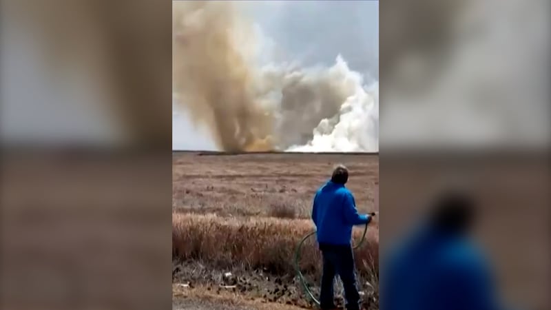 4 crew members eject safely after two Navy jets crash during air show in Idaho