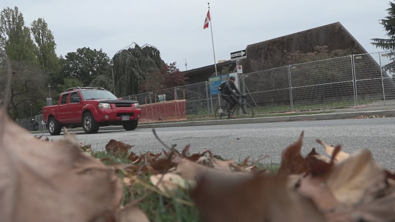 Court temporarily halts demolition of Vancouver Aquatic Centre