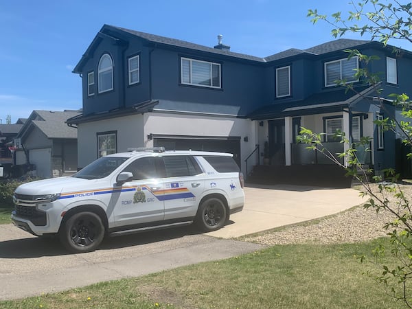Heavy police presence ends in Canoe Square: Airdrie RCMP