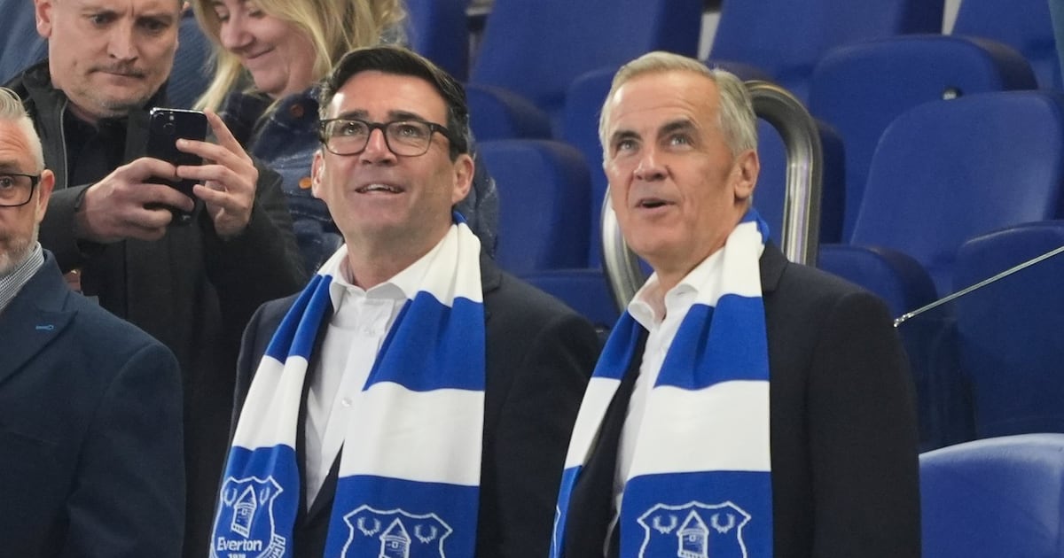 Carney and Burnham meet at Everton for first talks