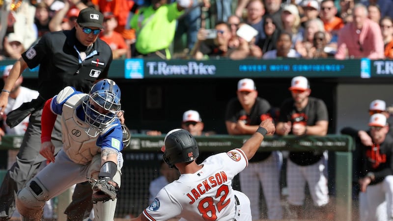 Orioles score 5 runs in 9th to beat the Blue Jays 6-5