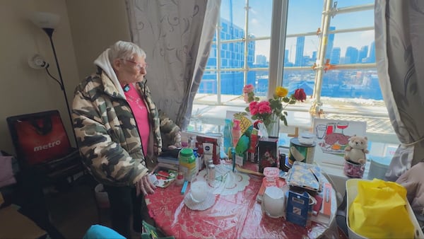 Toronto senior finally gets new windows in apartment after waiting for replacement for almost two months