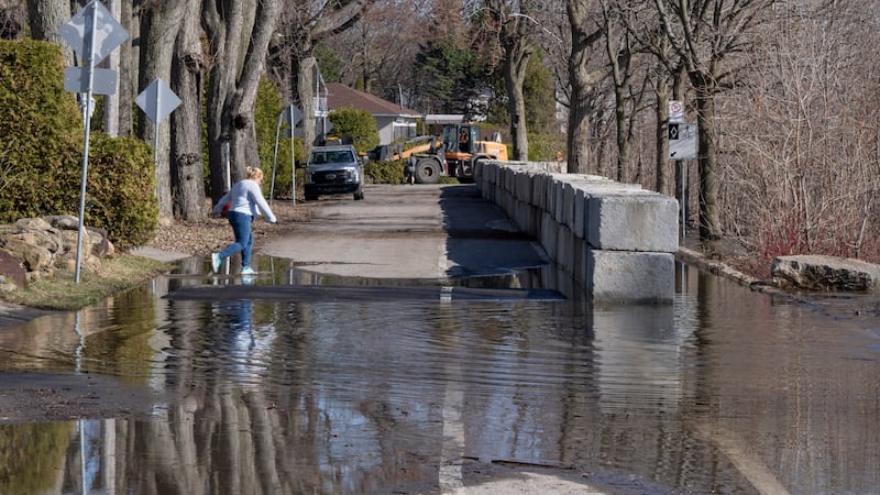 Spring flooding risks persist across Quebec as cooler weather helps limit damage for now