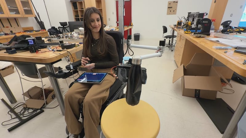 Young Ottawa innovator making robotic arms more accessible and affordable