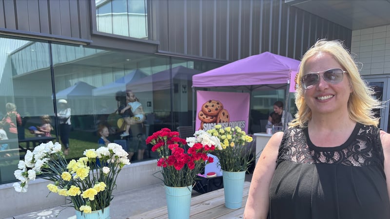 New Lakeshore farmers’ market opens