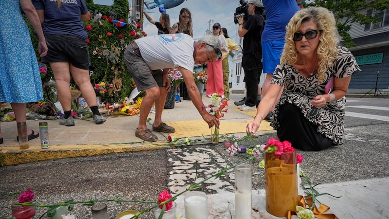 Lawmakers demand answers after 'bombshell' report of ICE officer shooting in Maine