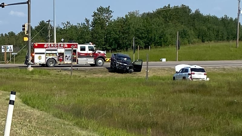 2 Stony Plain residents killed in crash